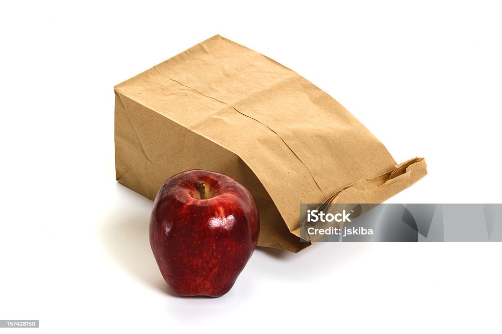 Frugale sacchetto pranzo di carta - Foto stock royalty-free di Pranzo