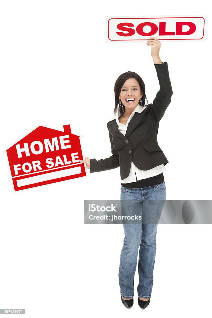 Agent immobilier avec un signe de Sale'chez - Photo de Adulte libre de droits