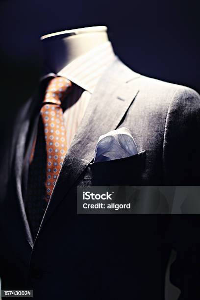 Modekonzeptstore Stockfoto und mehr Bilder von Anzug - Anzug, Arrangieren, Auslage