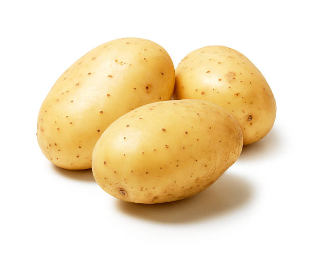 drei kartoffeln - raw potato isolated vegetable white stock-fotos und bilder