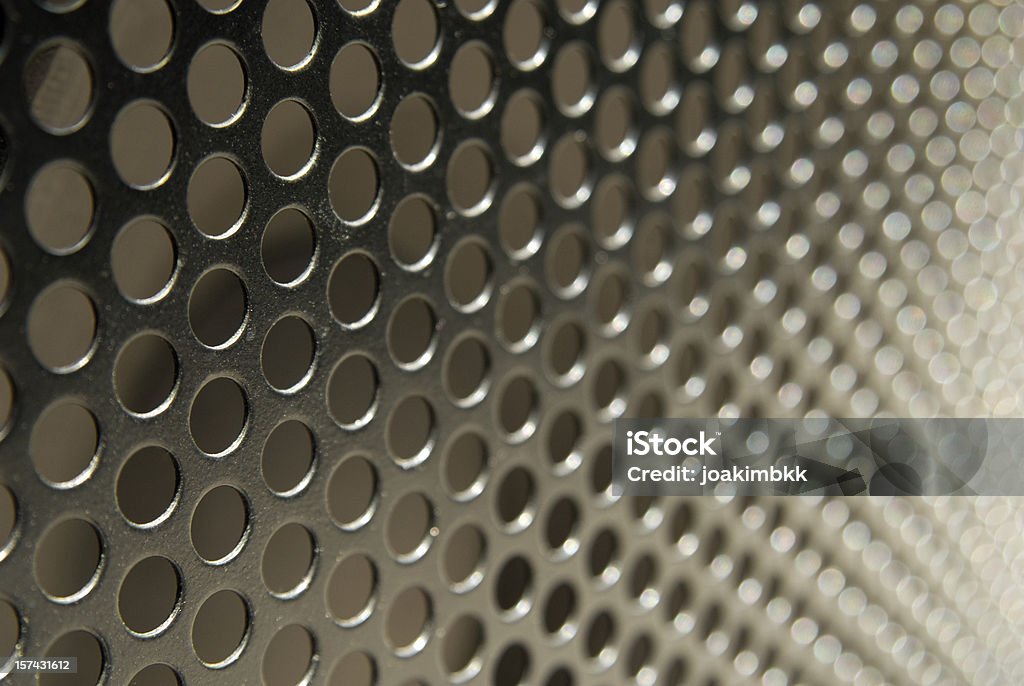 메탈릭 스쿱에 메쉬형 배경을 접사를 - 로열티 프리 금속 박판 스톡 사진