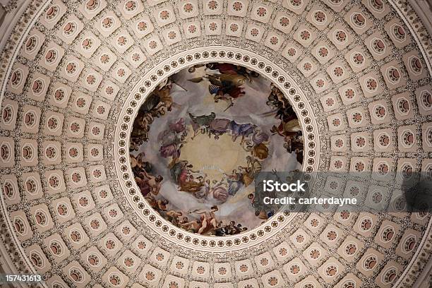 Interior Del Domo Del Capitolio El Senado En Washington Dc Foto de stock y más banco de imágenes de Washington DC