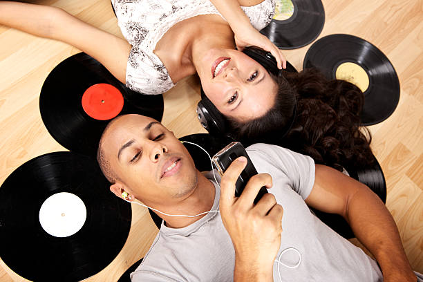 istock listening to music 157433009
