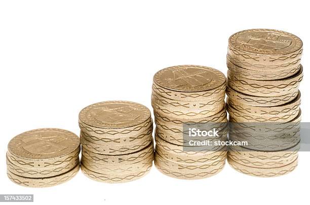 Funt Moneta Grafika Z Colums Na Białym - zdjęcia stockowe i więcej obrazów Bankowość - Bankowość, Bez ludzi, Biznes