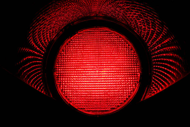 rosso luce - semaforo rosso foto e immagini stock