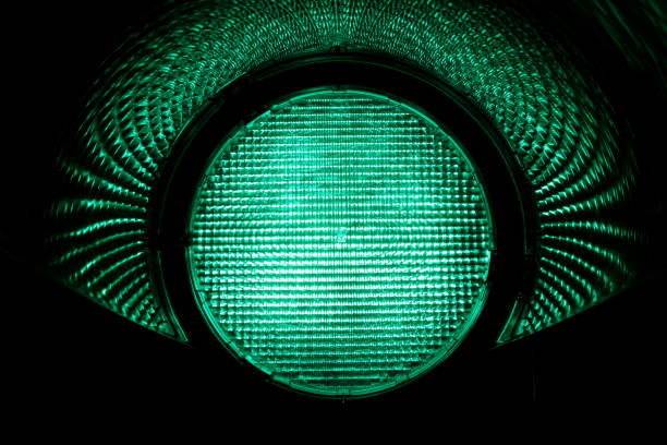 semaforo verde - semaforo foto e immagini stock
