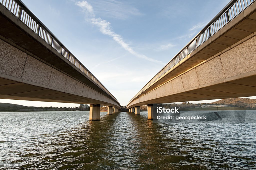 Most perspektywy - Zbiór zdjęć royalty-free (Dwa przedmioty)