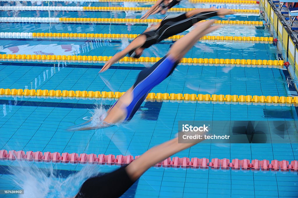 여성 수영 - 로열티 프리 20-24세 스톡 사진