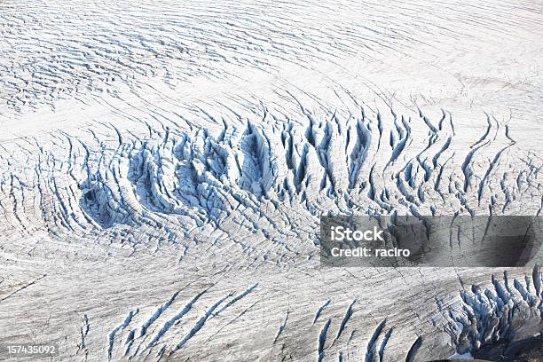 빙하의 크 레바 스 금이 간에 대한 스톡 사진 및 기타 이미지 - 금이 간, 깊은, 눈-냉동상태의 물