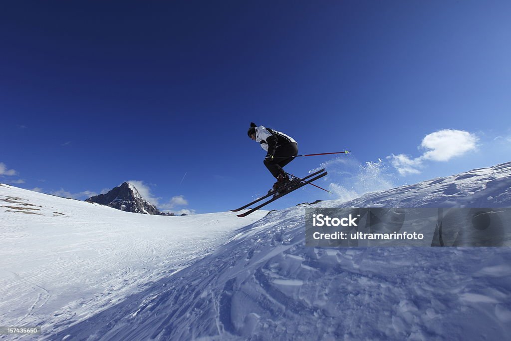 스키타기 점프 - 로열티 프리 건강한 생활방식 스톡 사진