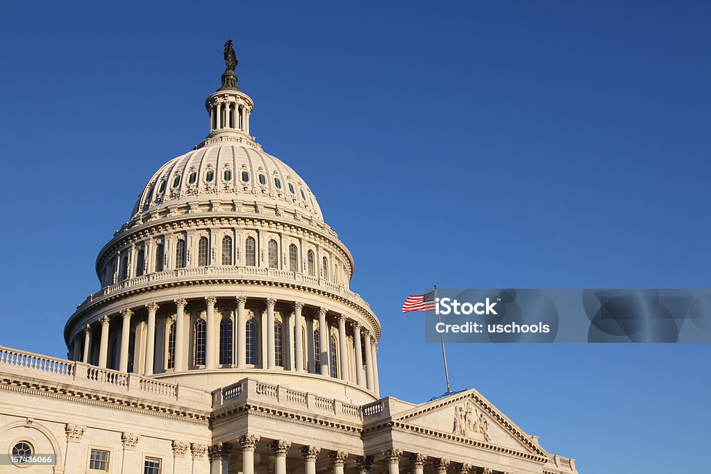 Congreso de los Estados Unidos en Sunrise - Foto de stock de Edificio del Capitolio - Washington DC libre de derechos