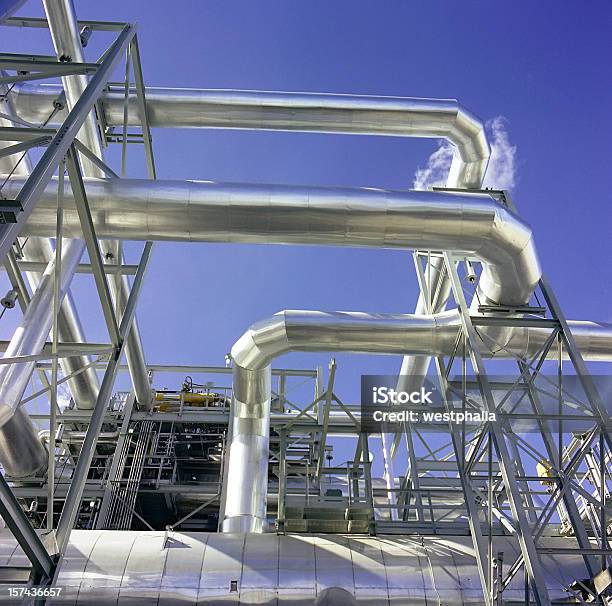 Gasplant Ductwork2 - カラー画像のストックフォトや画像を多数ご用意 - カラー画像, ガス精製所, ガソリン