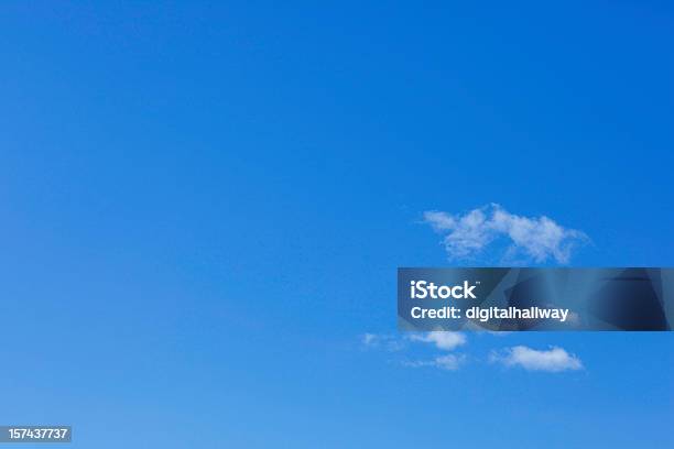 Foto de Formação De Nuvem e mais fotos de stock de Azul - Azul, Colorido, Céu - Fenômeno natural