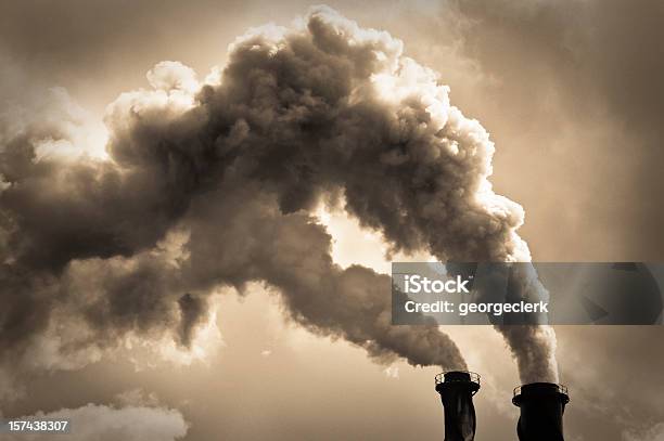 Industrial Air Pollution Stok Fotoğraflar & Kirlilik‘nin Daha Fazla Resimleri - Kirlilik, Hava Kirliliği, Rüzgar