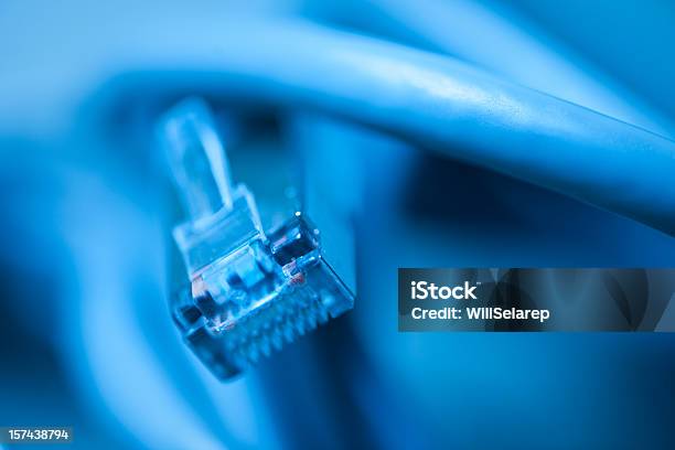 Netzwerkkabel Stockfoto und mehr Bilder von Kabel - Kabel, Glasfaser - Telekommunikationsgerät, Verbindungsstecker