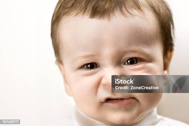 Junge Schöne Baby Kind Porträt Lustige Ausdruck Stockfoto und mehr Bilder von 12-17 Monate - 12-17 Monate, Anstrengung, Baby