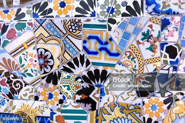 Gaudí Foto de stock y más banco de imágenes de Mosaico - Mosaico, Antonio Gaudí, Barcelona - España