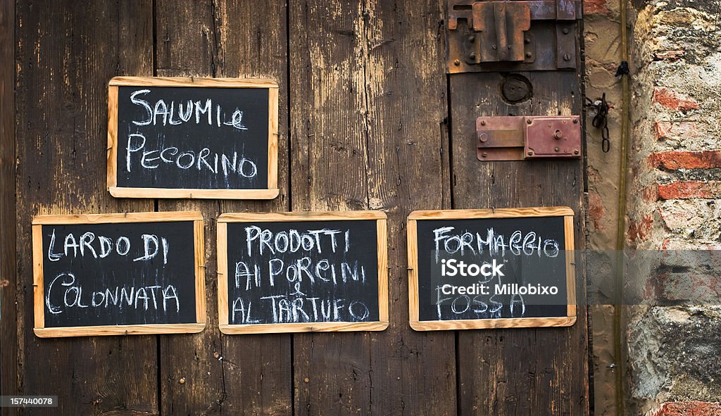 Comida italiana escrito blackboards - Foto de stock de Cavalete publicitário royalty-free