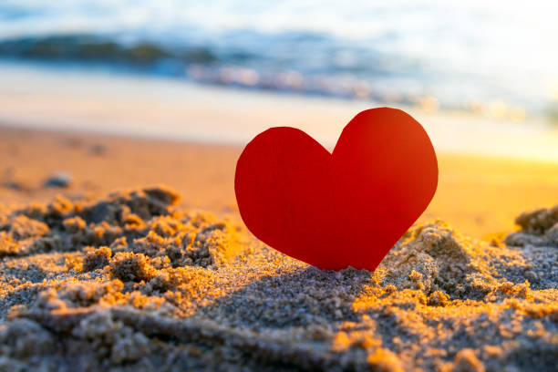 istock Heart on the Seashore 1574405118
