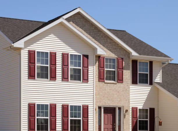 istock New Home With Brick and Vinyl Siding 157440575