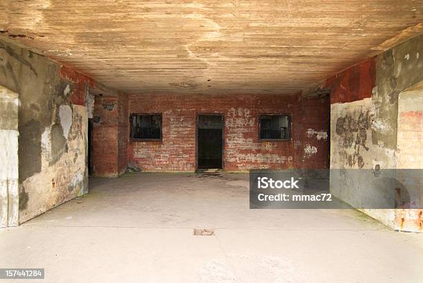 バンカー - 地下室のストックフォトや画像を多数ご用意 - 地下室, 防空壕, 汚れた