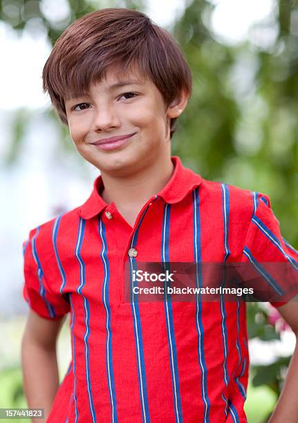 Rapaz Ao Ar Livre - Fotografias de stock e mais imagens de 8-9 Anos - 8-9 Anos, Ao Ar Livre, Criança