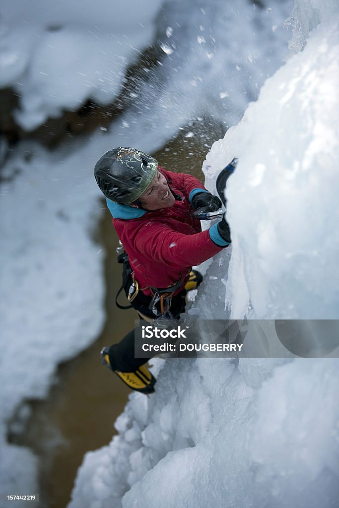 Arrampicata su ghiaccio - Foto stock royalty-free di 30-34 anni
