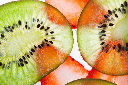 Kiwi, tropical fruit, which has adapted to different climates with the corresponding care.