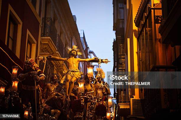 Procression De Cristo Foto de stock y más banco de imágenes de Semana Santa - Semana Santa, Sevilla, España