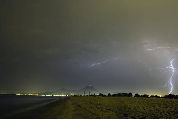 istock Lightning in the Sky: A Captivating Display of Nature's Power 1574570294