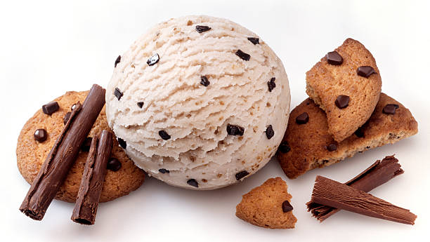 istock Ice cream ball with cookies 157473361