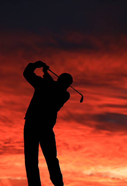 silueta de golf - golf action silhouette balance fotografías e imágenes de stock