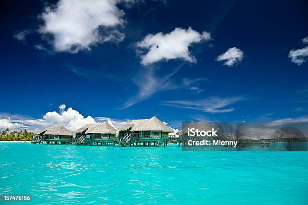 Foto de Idílica Lagoa Em Bora Bora Resort e mais fotos de stock de Bora Bora - Bora Bora, Taiti, Acampamento de Férias