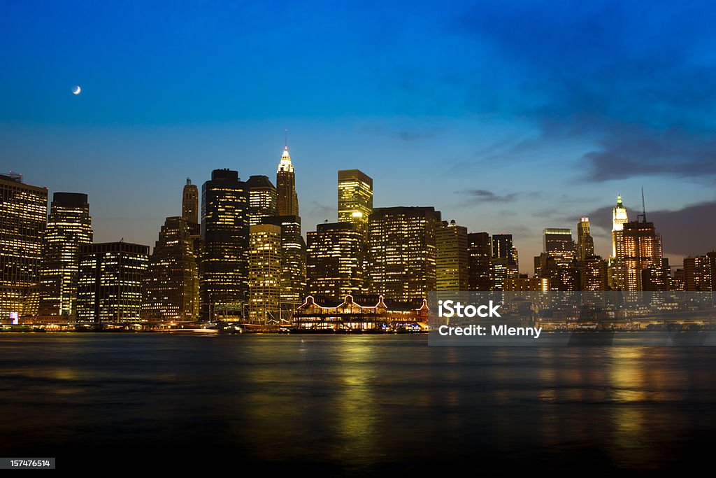 뉴욕시티 맨해튼 스카이라인 - 로열티 프리 가로등 스톡 사진