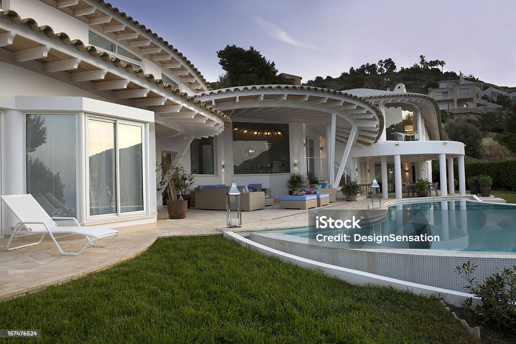 Nascer do sol na Villa - Foto de stock de Arquitetura royalty-free
