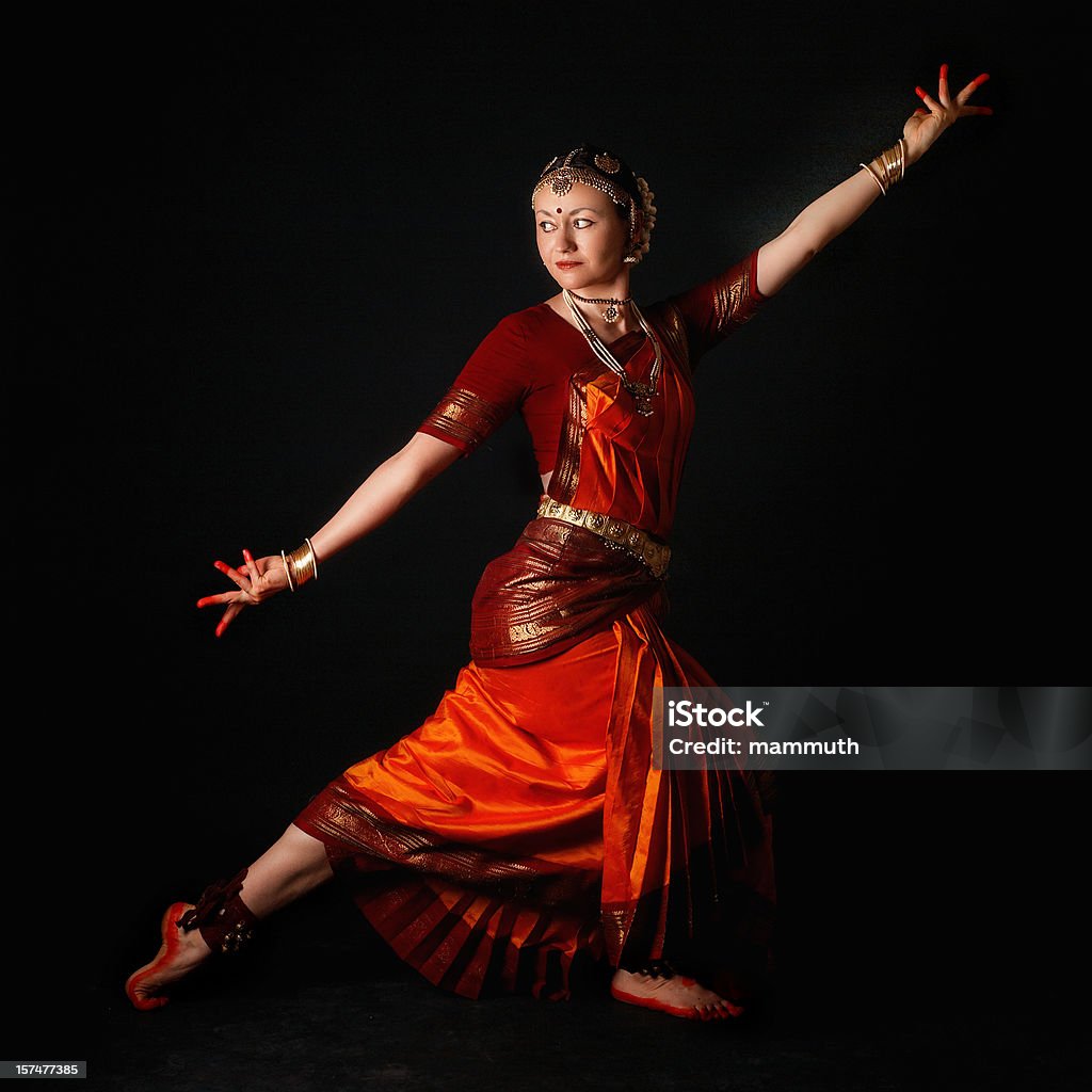 Bailarina de latón tradicionales de India - Foto de stock de Bailar libre de derechos