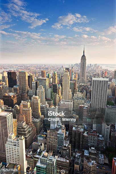 Вид На Ньюйорк Manhattan Skyline — стоковые фотографии и другие картинки Линия горизонта - Линия горизонта, Нью-Йорк, Штат Нью-Йорк