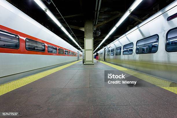 Центральный Вокзал Железнодорожный Платформа Ньюйорк — стоковые фотографии и другие картинки Центральный вокзал - Манхэттен
