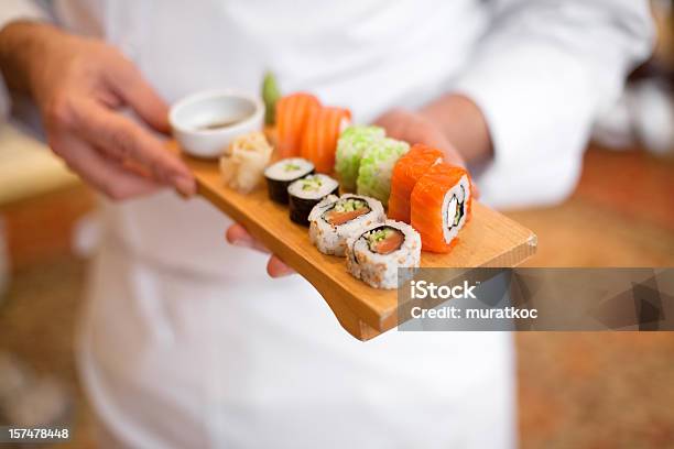 Foto de Sushi e mais fotos de stock de Sushi - Sushi, Comida japonesa, Chef de cozinha