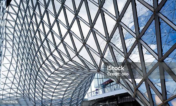Futurystyczny Szklany Dach Konstrukcja - zdjęcia stockowe i więcej obrazów Architektura - Architektura, Bez ludzi, Duża grupa obiektów