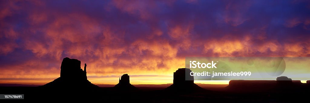 Monument Valley matin - Photo de Aride libre de droits