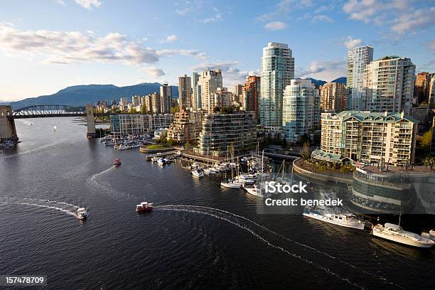 Vancouver Canadá - Fotografias de stock e mais imagens de Centro da Cidade - Centro da Cidade, Vancouver, Ao Ar Livre