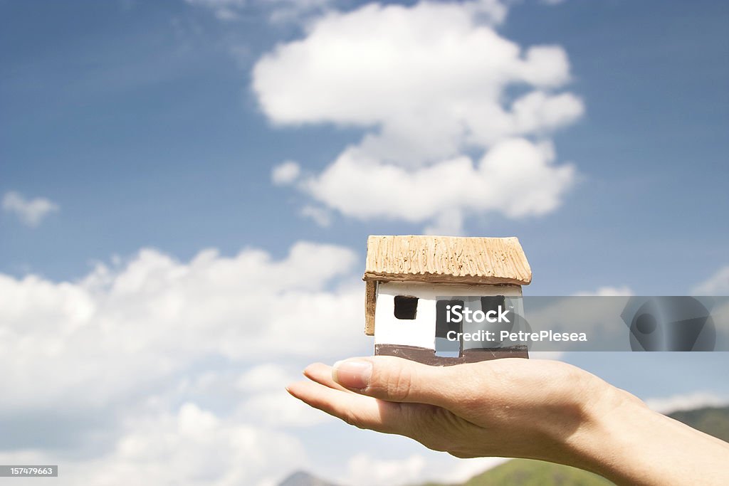 Eco Casa modelo em escala do céu - Royalty-free Fachada Foto de stock