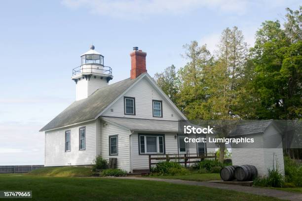 Stary Misja Point Lighthouse - zdjęcia stockowe i więcej obrazów Traverse City - Traverse City, Ameryka Północna, Bez ludzi