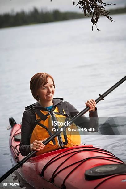 Photo libre de droit de Du Kayak Femme banque d'images et plus d'images libres de droit de Activité - Activité, Activité de loisirs, Adulte