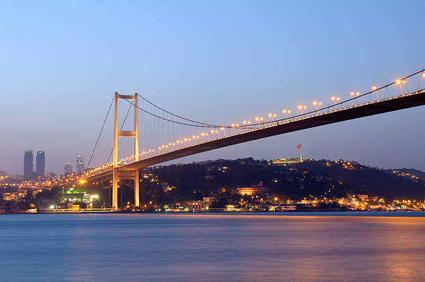 bosphorus bridge, istanbul, turkey - boğaziçi fotoğraflar stok fotoğraflar ve resimler