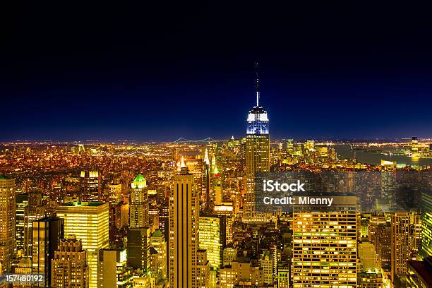 Nova York À Noite - Fotografias de stock e mais imagens de Broadway - Manhattan - Broadway - Manhattan, Cor Viva, Noite