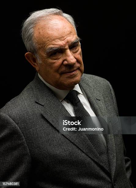 Старший Человек Hispanic Business — стоковые фотографии и другие картинки 60-69 лет - 60-69 лет, 70-79 лет, Администратор