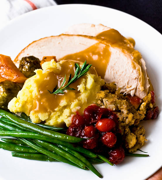 türkei abendessen, nahaufnahme - roast turkey stock-fotos und bilder