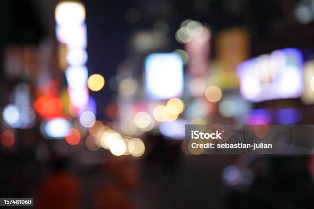 Times Square Desfocado À Noite - Fotografias de stock e mais imagens de Times Square - Manhattan - Times Square - Manhattan, Desfocado - Focagem, Natal